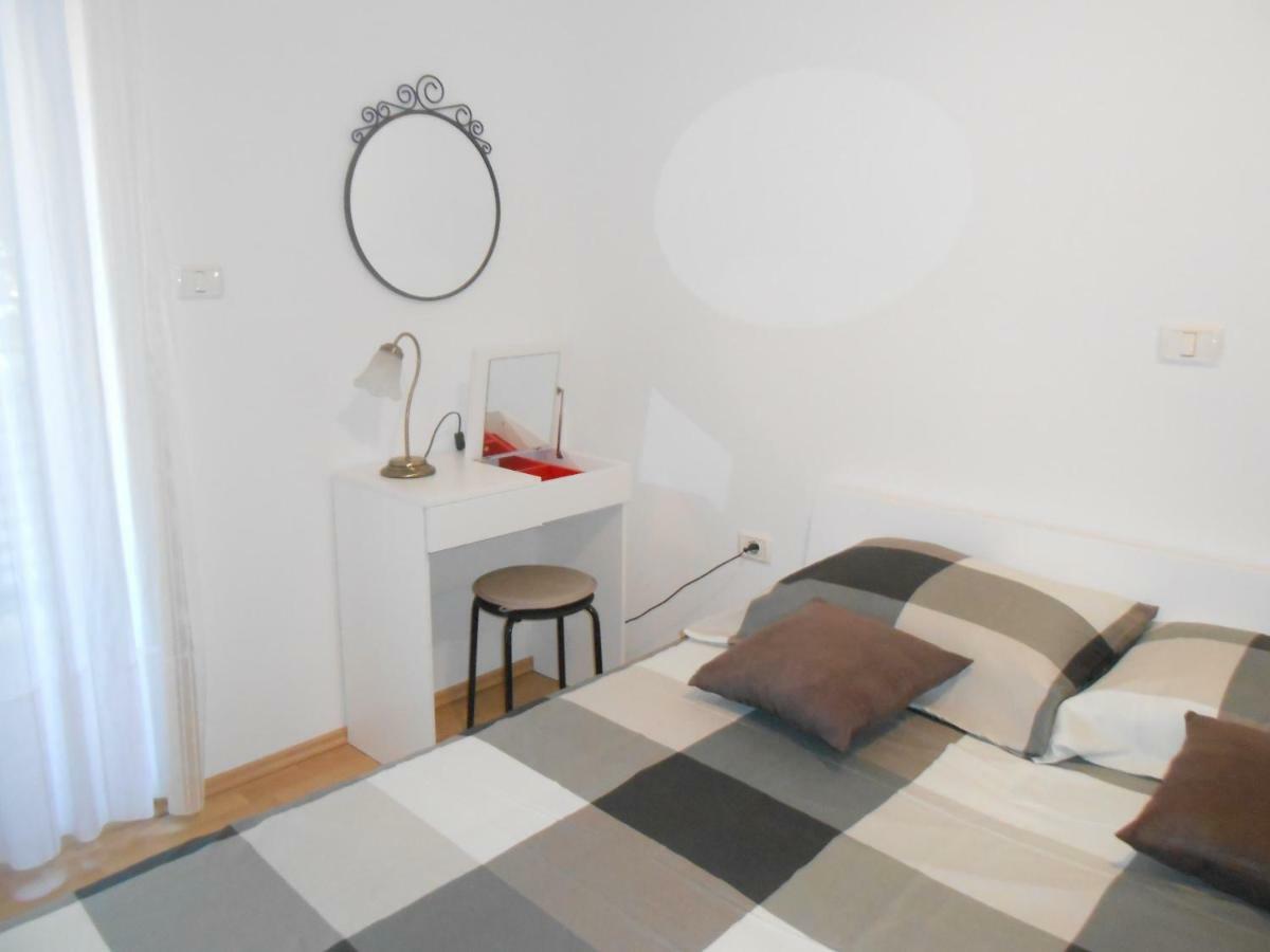 Appartamento Apartman Snjezana Fažana Esterno foto